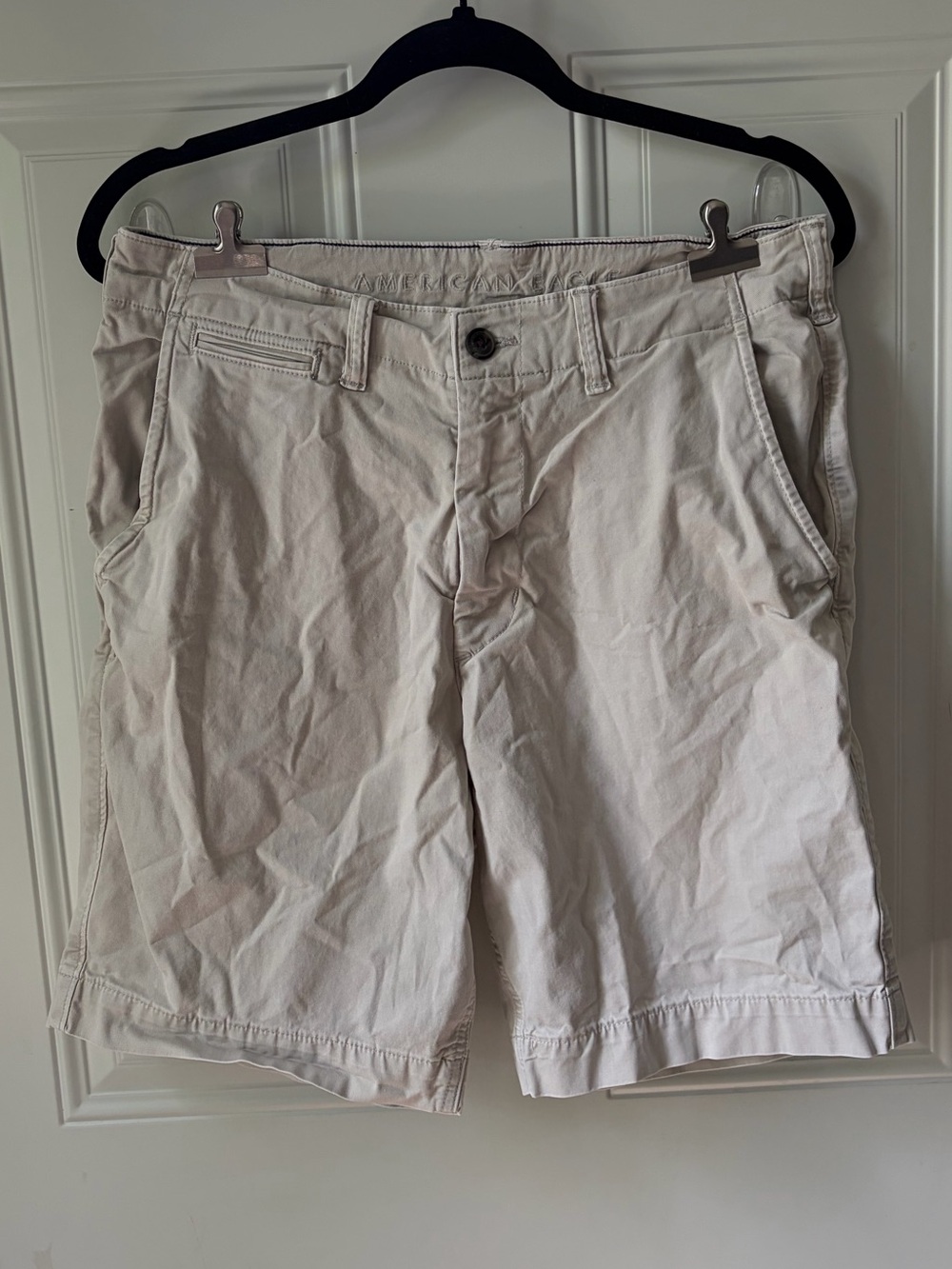 American Eagle Next Level Flex Khaki Chino Shorts 🦘